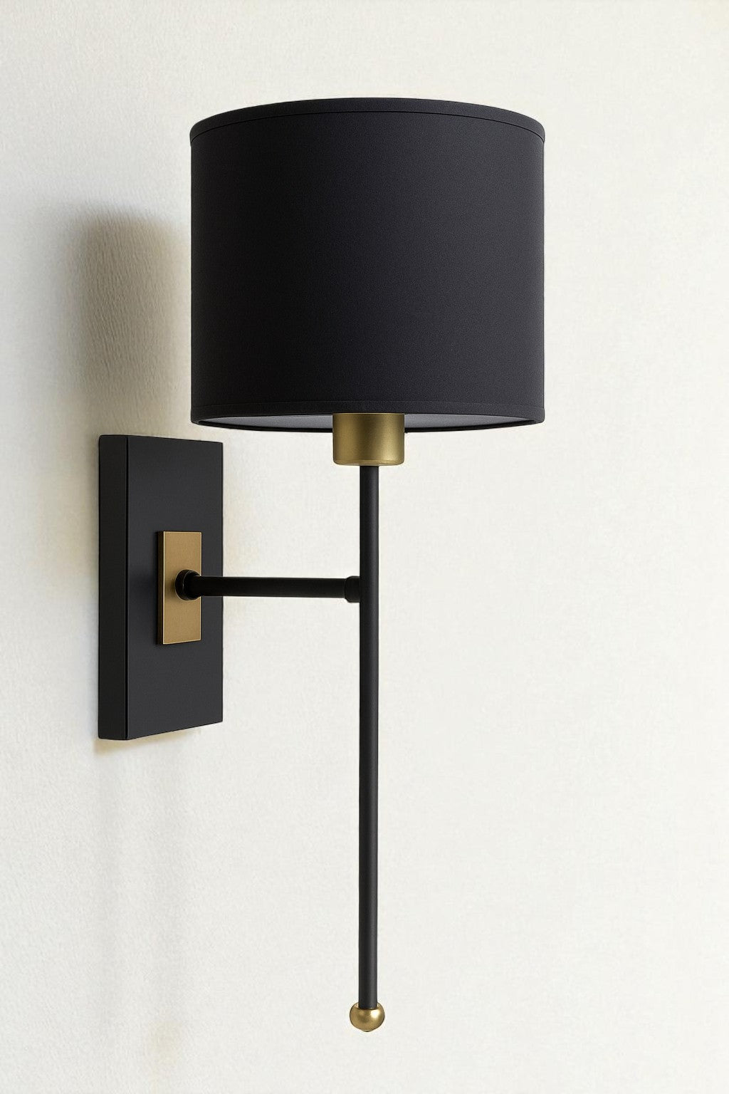 Jump Duvar Aplik Siyah Şapkalı